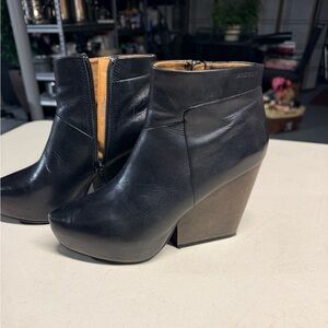 Very rare different vagabond booty size 6